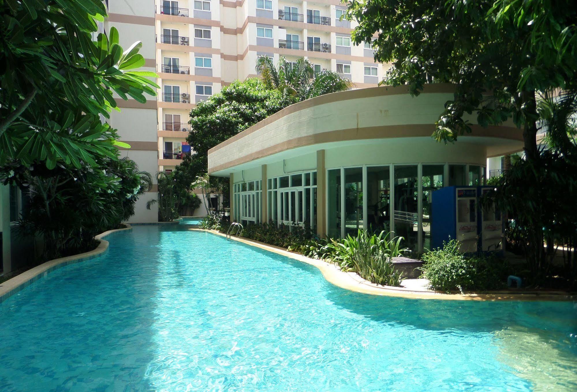 Park Lane Resort By West Joint Venture หาดจอมเทียน ภายนอก รูปภาพ